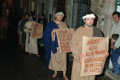 gli apostoli alatri venerdi santo 2003