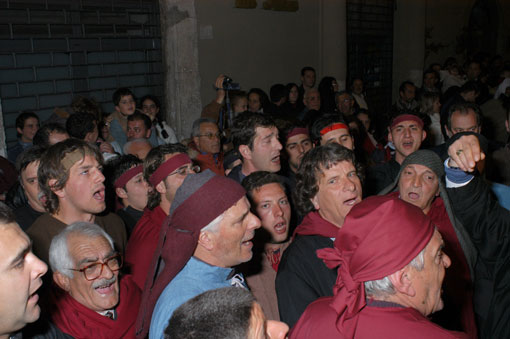 coro scurano alatri venerdi santo 2005