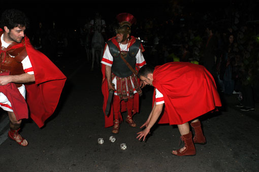 gioco dei dadi alatri venerdi santo 2005