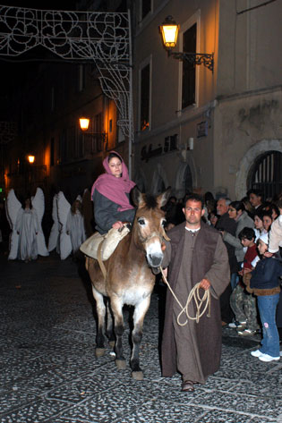 fuga in egitto alatri venerdi santo 2005